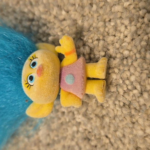 Blue-Haired Mini Troll Doll - Picture 4 of 4